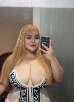 Nana Will - puta in Phuket Photo 5 of 14