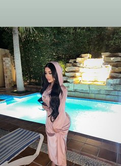 Nance - Transsexual escort in Dubai Photo 7 of 7