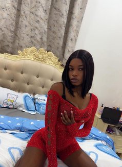 Nancy - escort in Dubai Photo 9 of 10