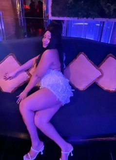 Nancy - escort in Doha Photo 2 of 5