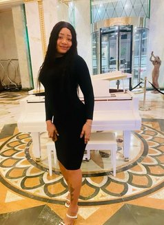 Nancy - escort in Doha Photo 5 of 5