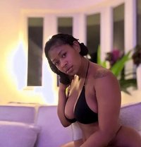 Nancy - escort in Erbil Photo 1 of 4