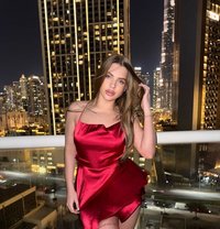 Nancy - puta in Dubai Photo 1 of 5