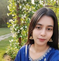 Nancy Cam Show Real Meet - escort in Hyderabad Photo 1 of 6