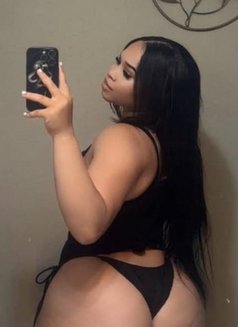 Nancy - escort in Khobar Photo 9 of 10