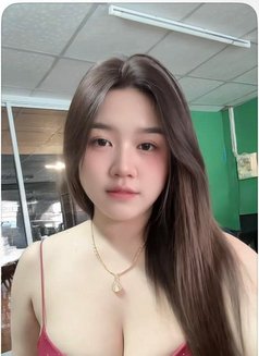 Nancy - escort in Al Manama Photo 2 of 4