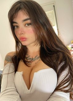 Nancy Escort - escort in Hanoi Photo 1 of 4