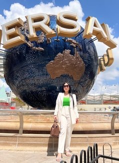 Nancy - escort in Dubai Photo 2 of 12