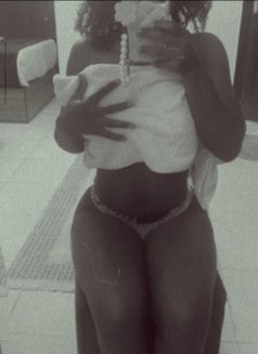 Nancy - puta in Cairo Photo 2 of 4