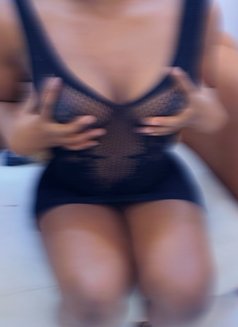 Nancy - escort in Cairo Photo 4 of 6