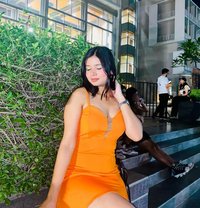 Nancy - puta in Maldives