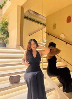 Himani - escort in Chandigarh Photo 1 of 7