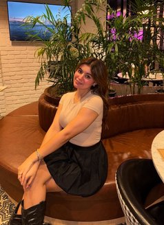 Nancy - puta in Hyderabad Photo 6 of 8