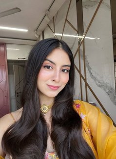 Nancy - escort in Kolkata Photo 2 of 5