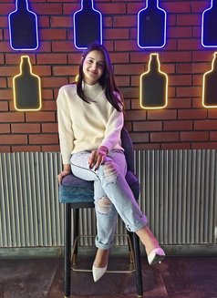 Nancy - escort in Mumbai Photo 3 of 5