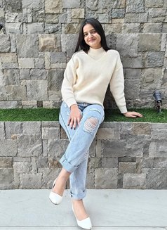 Nancy - escort in Mumbai Photo 4 of 5