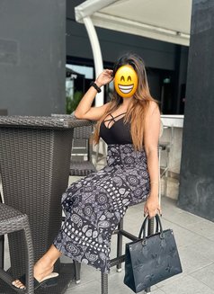 Alisha Busty Model - escort in Dubai Photo 1 of 4