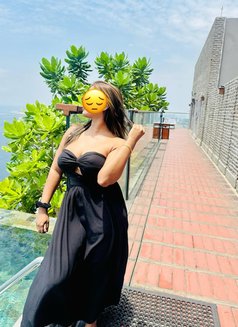 Alisha Busty Model - escort in Dubai Photo 3 of 4