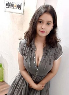 Nancy - escort in New Delhi Photo 5 of 5