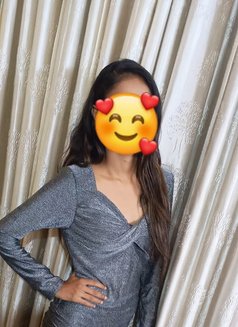 Nancy - escort in New Delhi Photo 3 of 7
