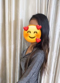 Nancy - escort in New Delhi Photo 4 of 7