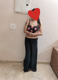 Nancy - escort in Noida Photo 1 of 3