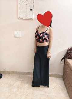 Nancy - escort in Noida Photo 2 of 3