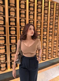 Nancy - escort in Surat Photo 2 of 4