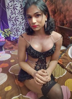 Nancy - Transsexual escort in Chennai Photo 8 of 9