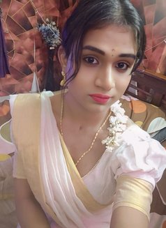 Nancy - Transsexual escort in Chennai Photo 2 of 5