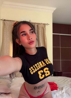 Nancy - escort in Doha Photo 6 of 12