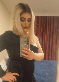 Nancy - escort in Beirut Photo 6 of 6