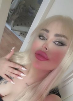 Nancy - puta in Beirut Photo 5 of 9