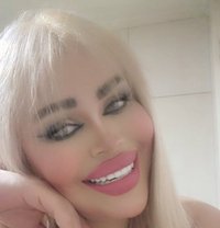 Nancy - puta in Beirut Photo 7 of 9