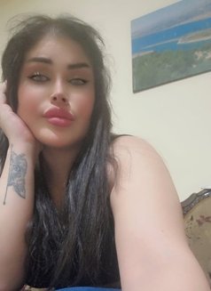 Nancy - escort in Beirut Photo 4 of 7