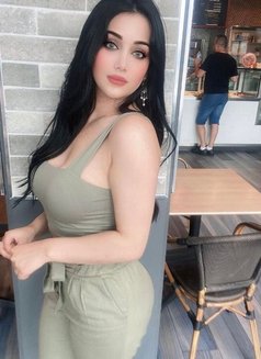 Nancy Lebanese Model - puta in İstanbul Photo 2 of 3