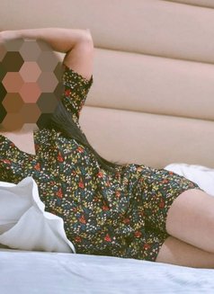 Nancy(Cam & Real meet service)avl🥰 - puta in Ahmedabad Photo 1 of 1