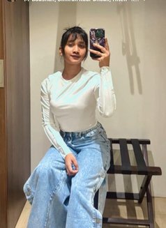 Nancy - escort in Pune Photo 9 of 12