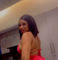 Nancy - puta in Noida