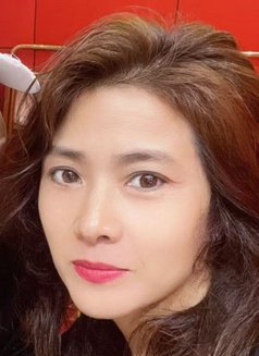 Nancy - escort in Colombo Photo 1 of 1