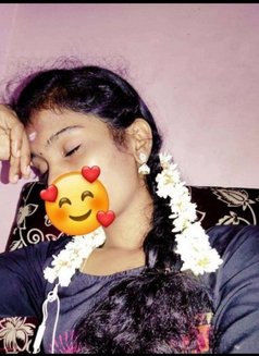 Nancy Tamil Girl - puta in Chennai Photo 1 of 3