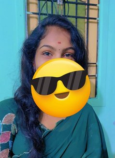 Nancy Tamil Girl - puta in Chennai Photo 3 of 5