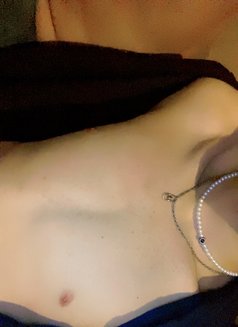 Nancy - Male escort in Tunis Photo 15 of 30
