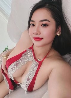 Nancy - masseuse in Belgrade Photo 1 of 2