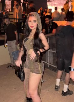 Nancyy - escort in Abu Dhabi Photo 7 of 7