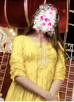 Nandani naw girl - masseuse in Hyderabad Photo 2 of 5