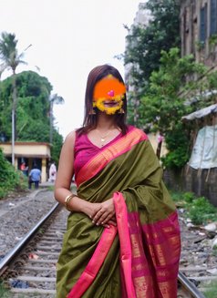 Nandani naw girl - masseuse in Ahmedabad Photo 5 of 6