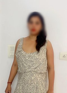 Nandani Pathak - escort in New Delhi Photo 2 of 5