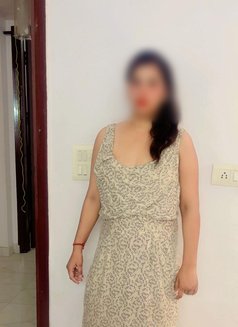 Nandani Pathak - escort in New Delhi Photo 3 of 5