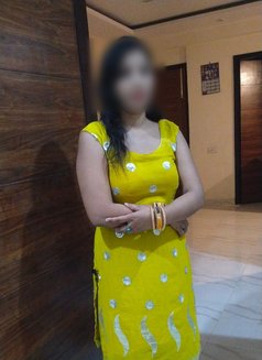 Nandani Pathak - escort in New Delhi Photo 5 of 5